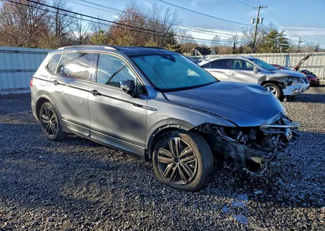 2022 Volkswagen Tiguan Se R-Line Black from USA, damaged, VIN 3VV8B7AX7NM029955